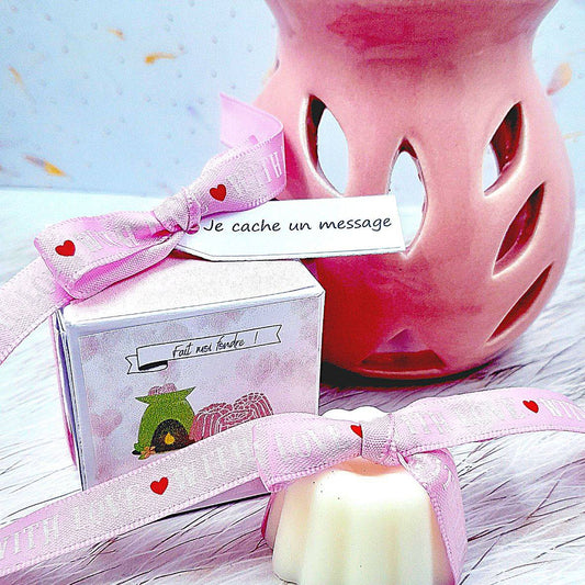 Fondant parfumé avec message caché - galet de cire artisanal naturel - Serenity Bougies